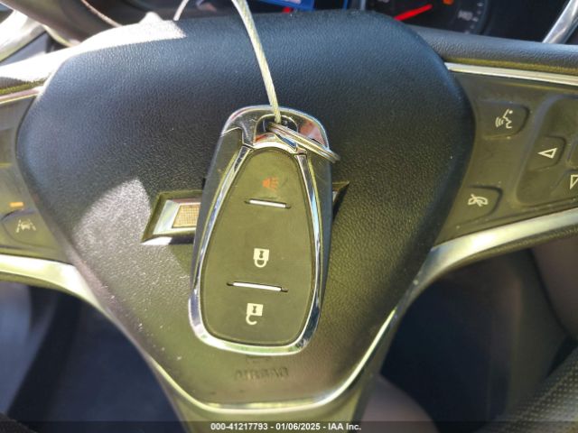 2GNAXUEV2L6208430 Chevrolet EQUINOX LT