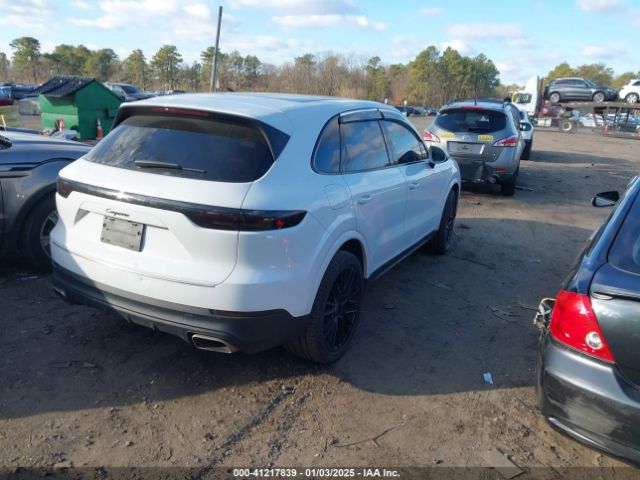 2020 PORSCHE CAYENNE WP1AA2AY1LDA07925 Photo 3