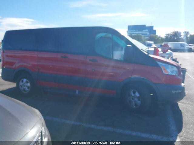 1FMZK1ZM4HKA84378 Ford Transit-150 Xlt