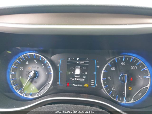 2C4RC1DGXHR712187 Chrysler Pacifica Touring