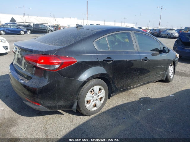 KIA FORTE LX 2017 3KPFK4A74HE084253 Image 4