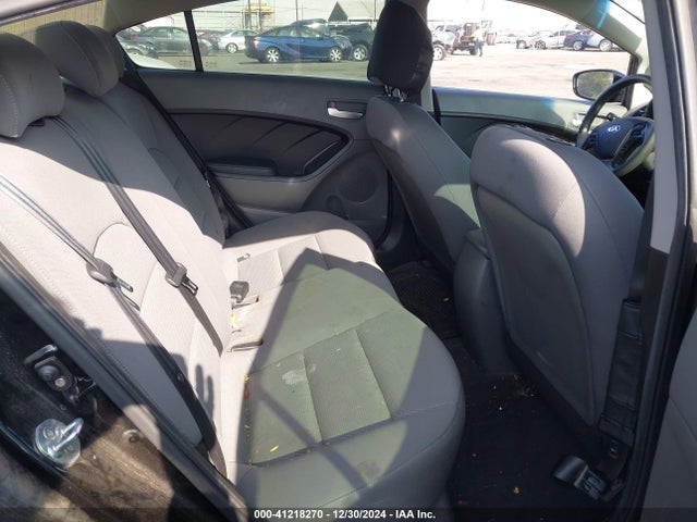 KIA FORTE LX 2017 3KPFK4A74HE084253 Image 8