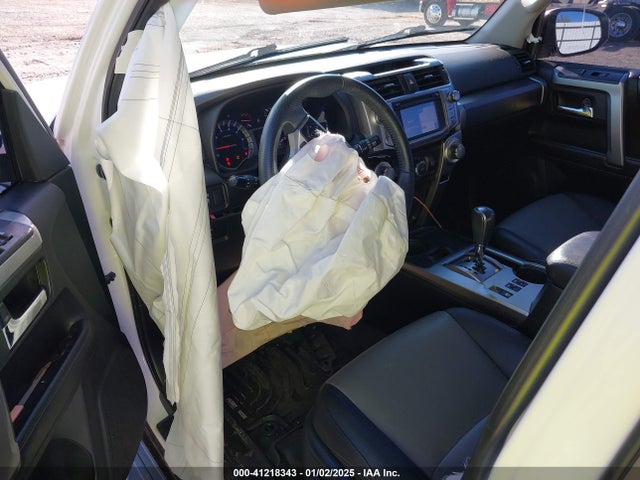 Toyota 4runner Sr5 Premium 2016 JTEZU5JRXG5126042 Image 19