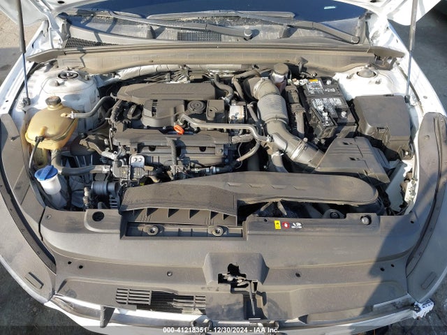 5XXG14J28NG123134 KIA K5 LXS