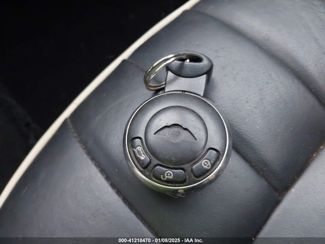 2011 MINI COOPER S COUNTRYMAN WMWZC5C52BWL52741 Photo 10