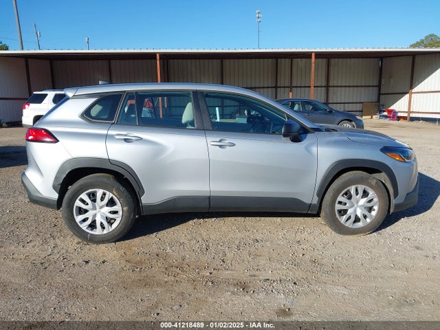 Toyota Corolla Cross L 2022 7MUAAAAG0NV001677 Image 13