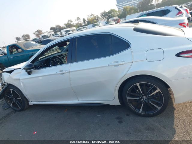 4T1B61HK9JU023589 Toyota CAMRY XSE