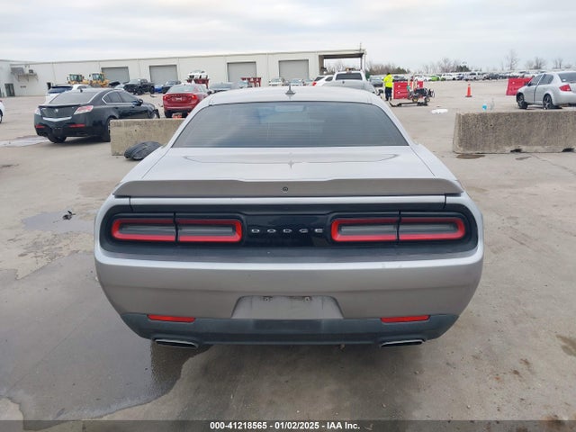 Dodge Challenger Sxt 2018 2C3CDZAGXJH183636 Image 16