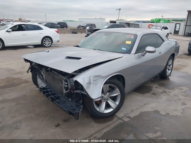 Dodge Challenger Sxt 2018 2C3CDZAGXJH183636 Image 2