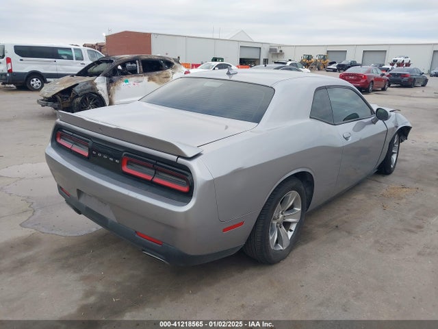 Dodge Challenger Sxt 2018 2C3CDZAGXJH183636 Image 4
