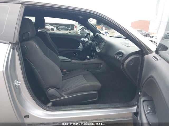 Dodge Challenger Sxt 2018 2C3CDZAGXJH183636 Image 5