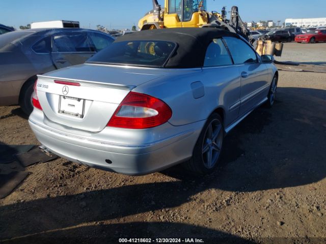 2007 MERCEDES-BENZ CLK 550 WDBTK72F77T075397 Photo 3