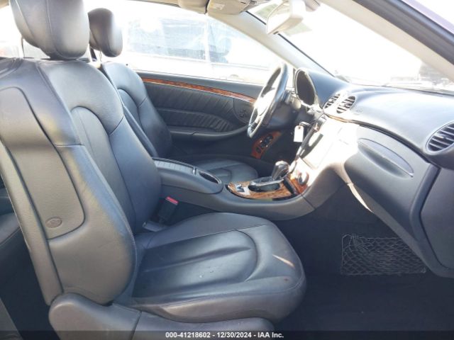 2007 MERCEDES-BENZ CLK 550 WDBTK72F77T075397 Photo 4