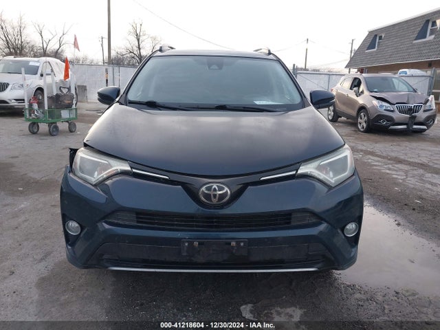 JTMWFREV9JD122397 Toyota Rav4 Adventure/xle