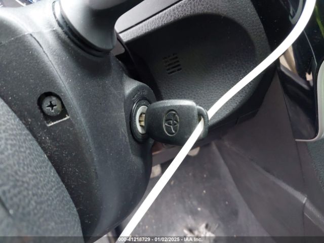 5YFBURHEXHP629414 Toyota COROLLA LE