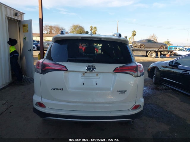 Toyota Rav4 Limited 2018 JTMDFREV4JD253454 Image 16