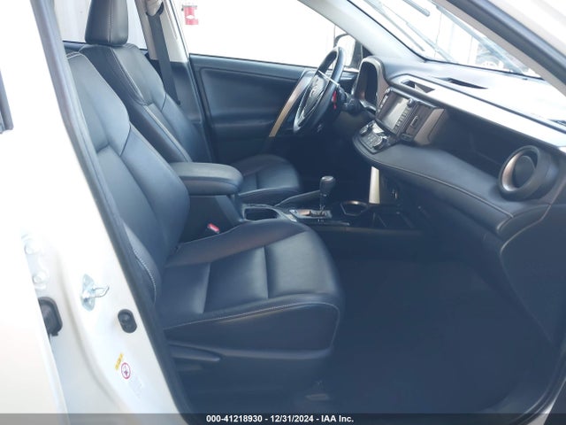 Toyota Rav4 Limited 2018 JTMDFREV4JD253454 Image 5