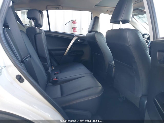 Toyota Rav4 Limited 2018 JTMDFREV4JD253454 Image 8