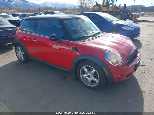 2008 MINI COOPER WMWMF33508TT59252 Photo 0