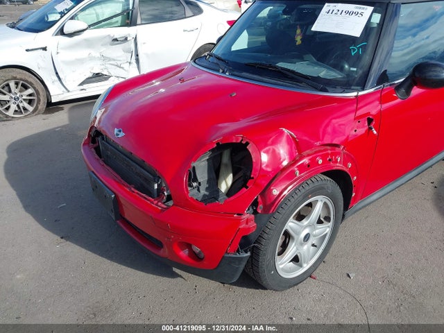 2008 MINI COOPER WMWMF33508TT59252 Photo 5