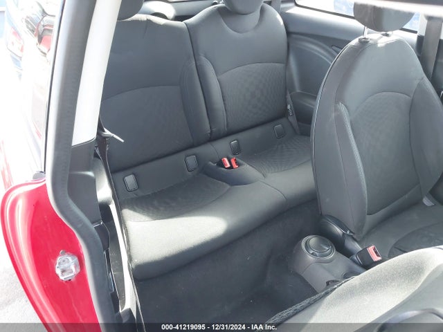 2008 MINI COOPER WMWMF33508TT59252 Photo 7