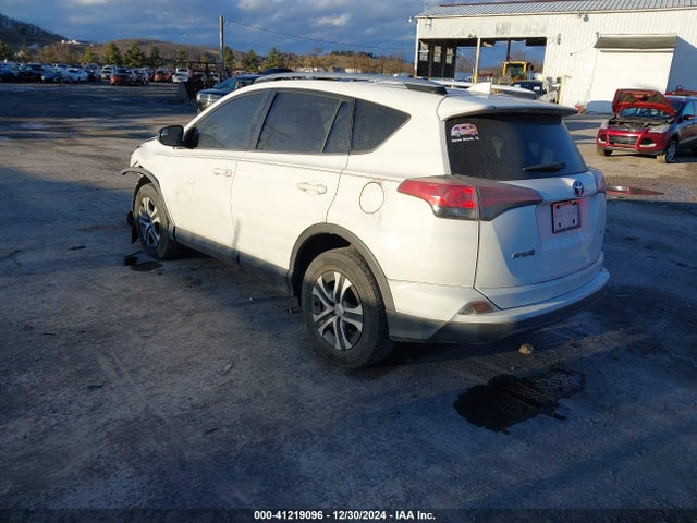 JTMZFREV9GD086944 Toyota RAV4 LE