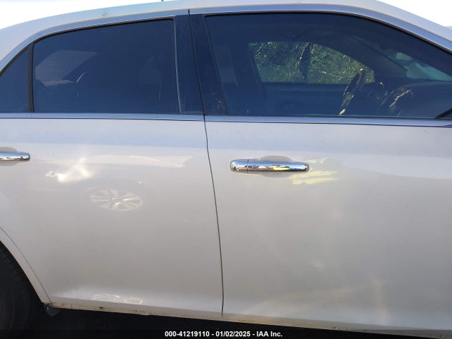 Chrysler 300C 2014 2C3CCAEG8EH283187 Image 14
