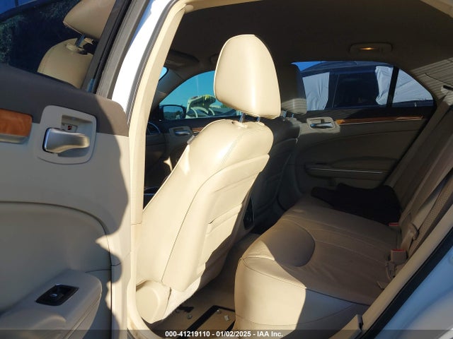 Chrysler 300C 2014 2C3CCAEG8EH283187 Image 8