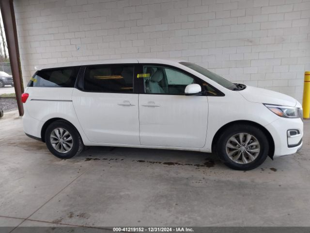 KNDMB5C10L6653961 KIA SEDONA LX