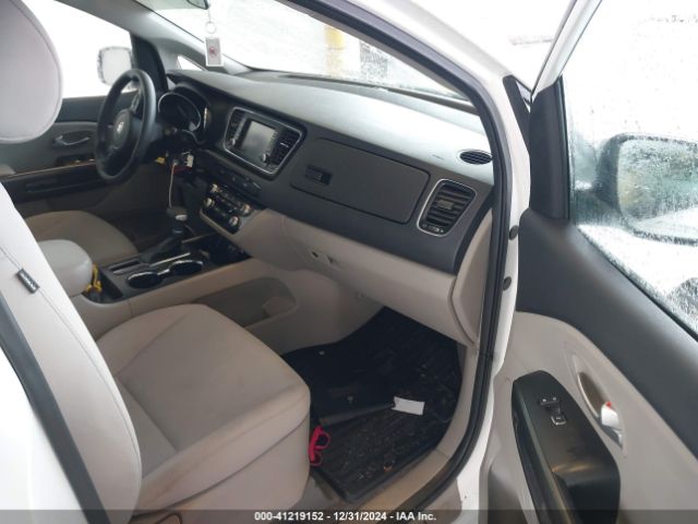 KNDMB5C10L6653961 KIA SEDONA LX