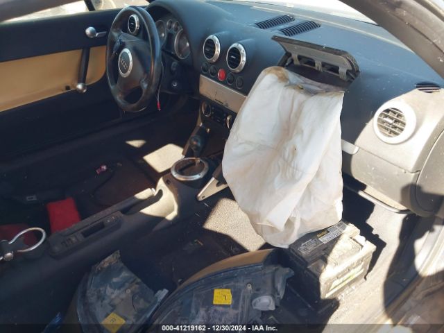2004 AUDI TT TRUTC28N441010794 Photo 4