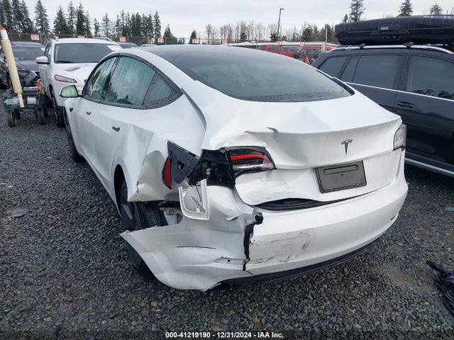 2023 TESLA MODEL 3 5YJ3E1EA7PF477221 Photo 2