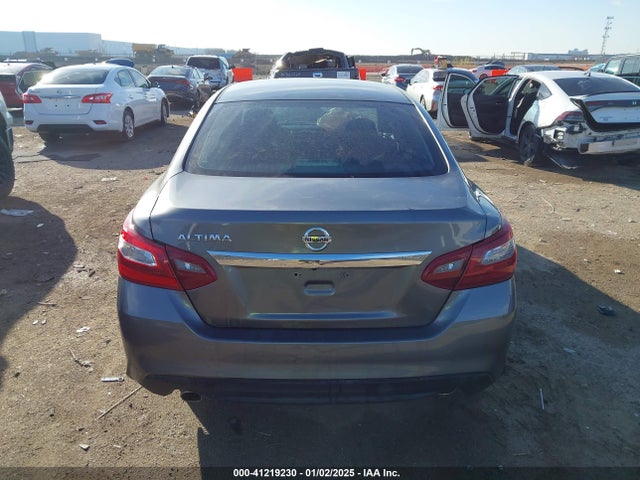 Nissan Altima 2.5 S 2018 1N4AL3AP2JC112345 Image 16