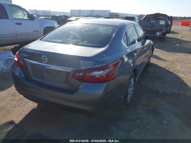 Nissan Altima 2.5 S 2018 1N4AL3AP2JC112345 Image 4