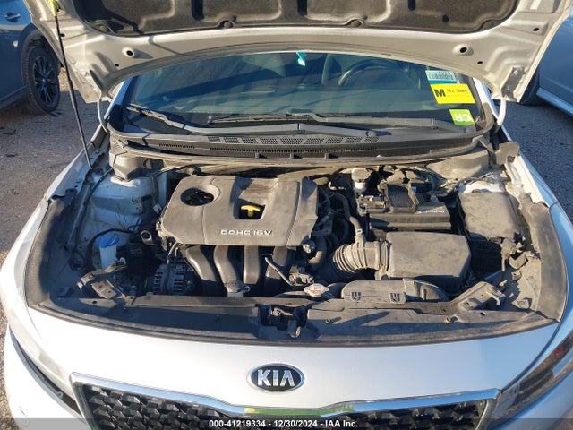 KIA FORTE LX 2017 3KPFK4A79HE071479 Image 10