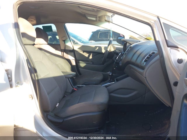 KIA FORTE LX 2017 3KPFK4A79HE071479 Image 5