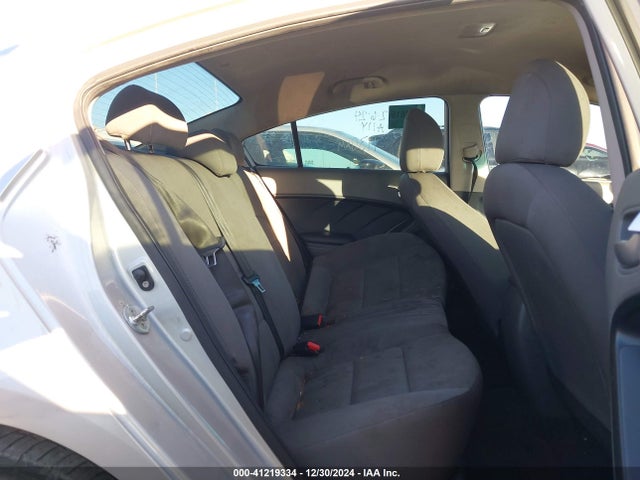 KIA FORTE LX 2017 3KPFK4A79HE071479 Image 8