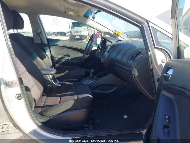 KIA FORTE LX 2016 KNAFK4A68G5568327 Image 5