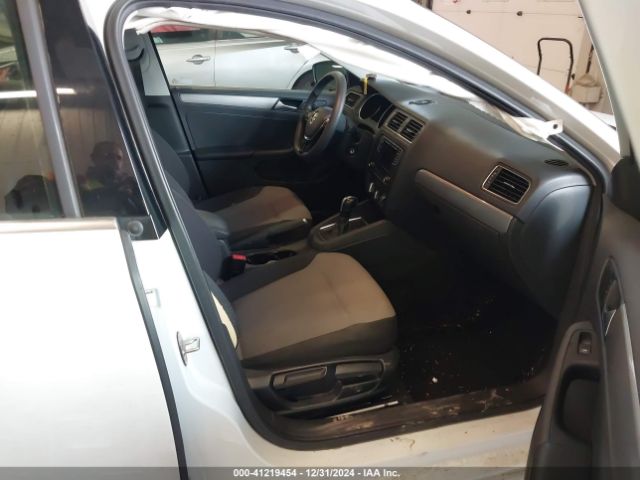 3VW2B7AJ4HM270602 Volkswagen Jetta 1.4t S