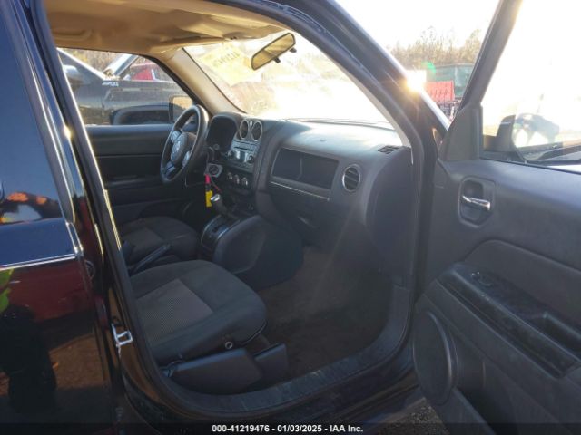 1C4NJPBA3ED881231 Jeep Patriot Sport