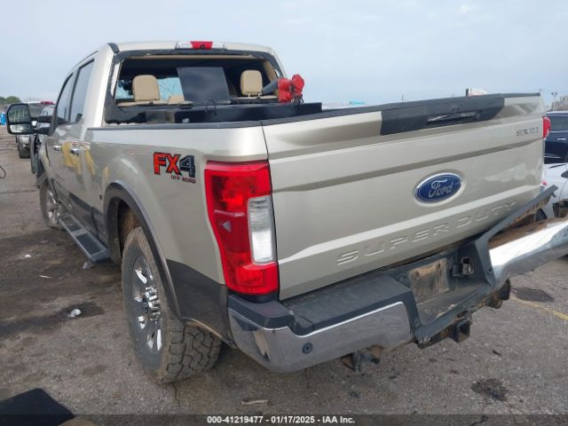 1FT7W2BT0HED92024 Ford F-250 Lariat