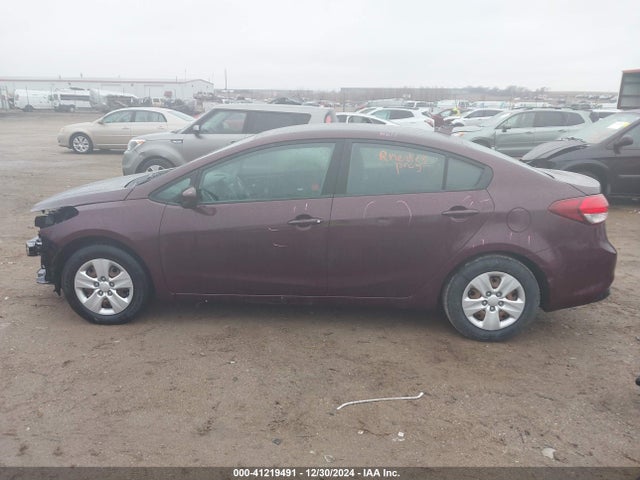 KIA FORTE LX 2017 3KPFK4A75HE032503 Image 15