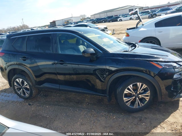 JN8BT3BA1PW407716 Nissan Rogue Sv Fwd