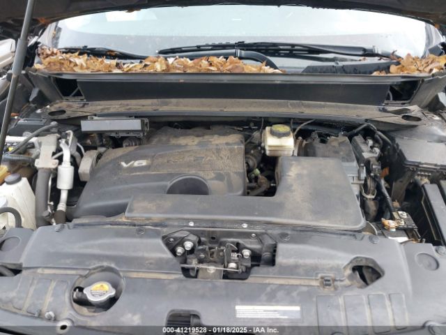 5N1DR2MM7HC667864 Nissan Pathfinder Platinum