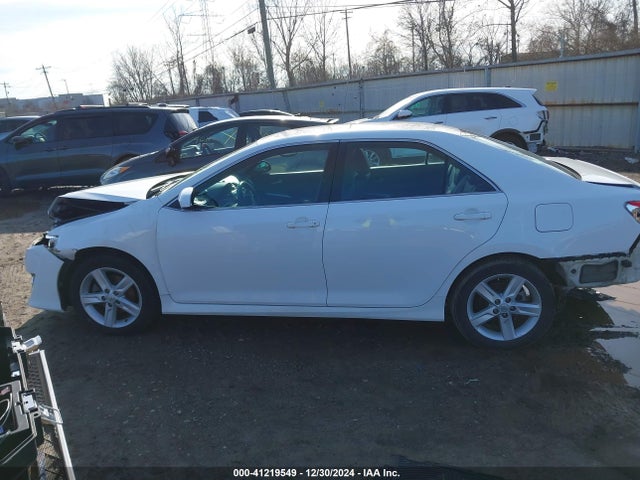 4T1BF1FK4EU416330 Toyota CAMRY SE
