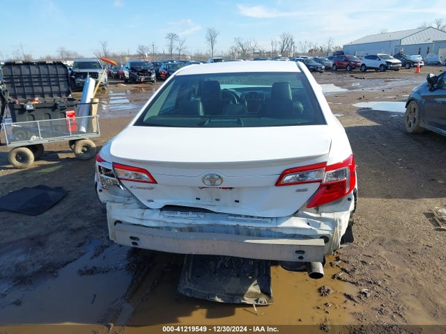 4T1BF1FK4EU416330 Toyota CAMRY SE