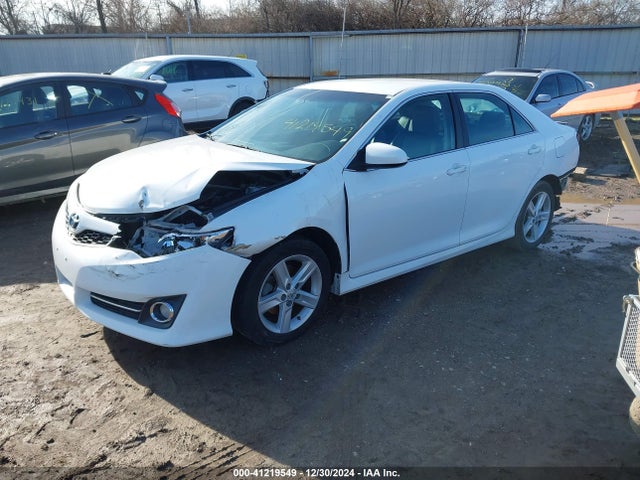 4T1BF1FK4EU416330 Toyota CAMRY SE