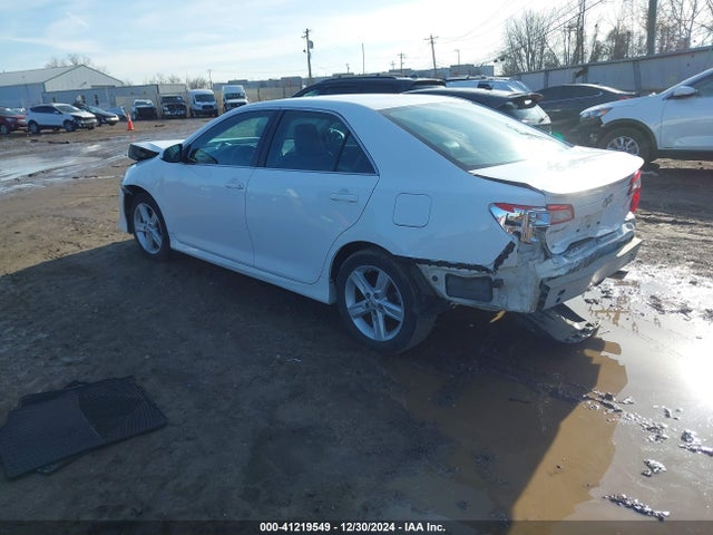 4T1BF1FK4EU416330 Toyota CAMRY SE