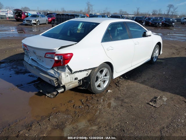 4T1BF1FK4EU416330 Toyota CAMRY SE