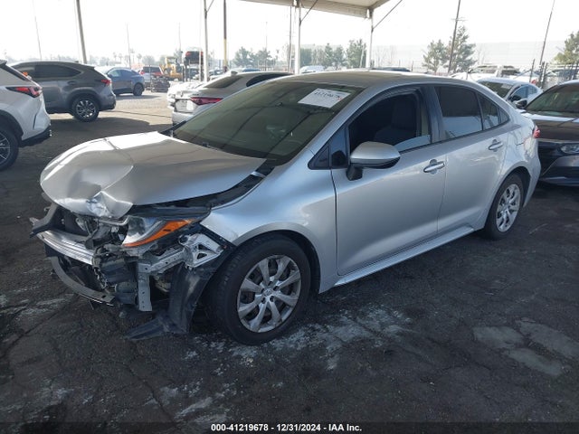 Toyota COROLLA LE 2021 JTDEPMAE3MJ130955 Image 2